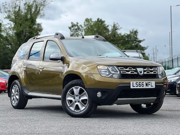 Used Dacia Duster 2016 for sale - 79353453: Photo