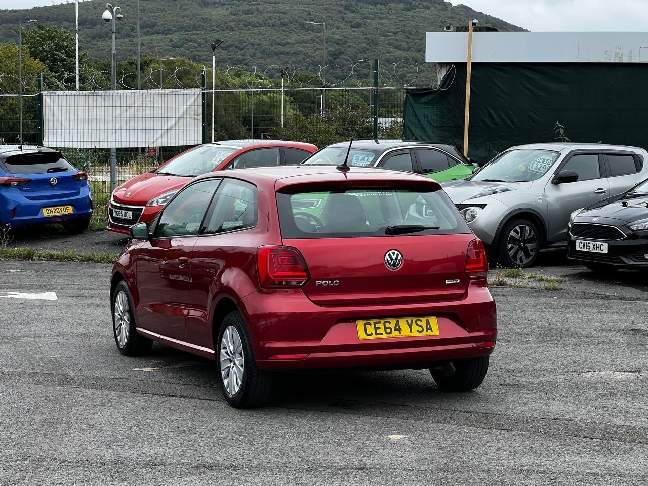 Used Volkswagen Polo 2014 for sale - 76340670: Photo 4