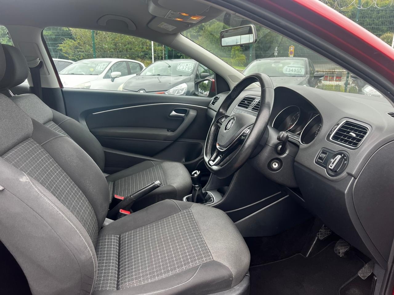Used Volkswagen Polo 2014 for sale - 76340670: Photo 7