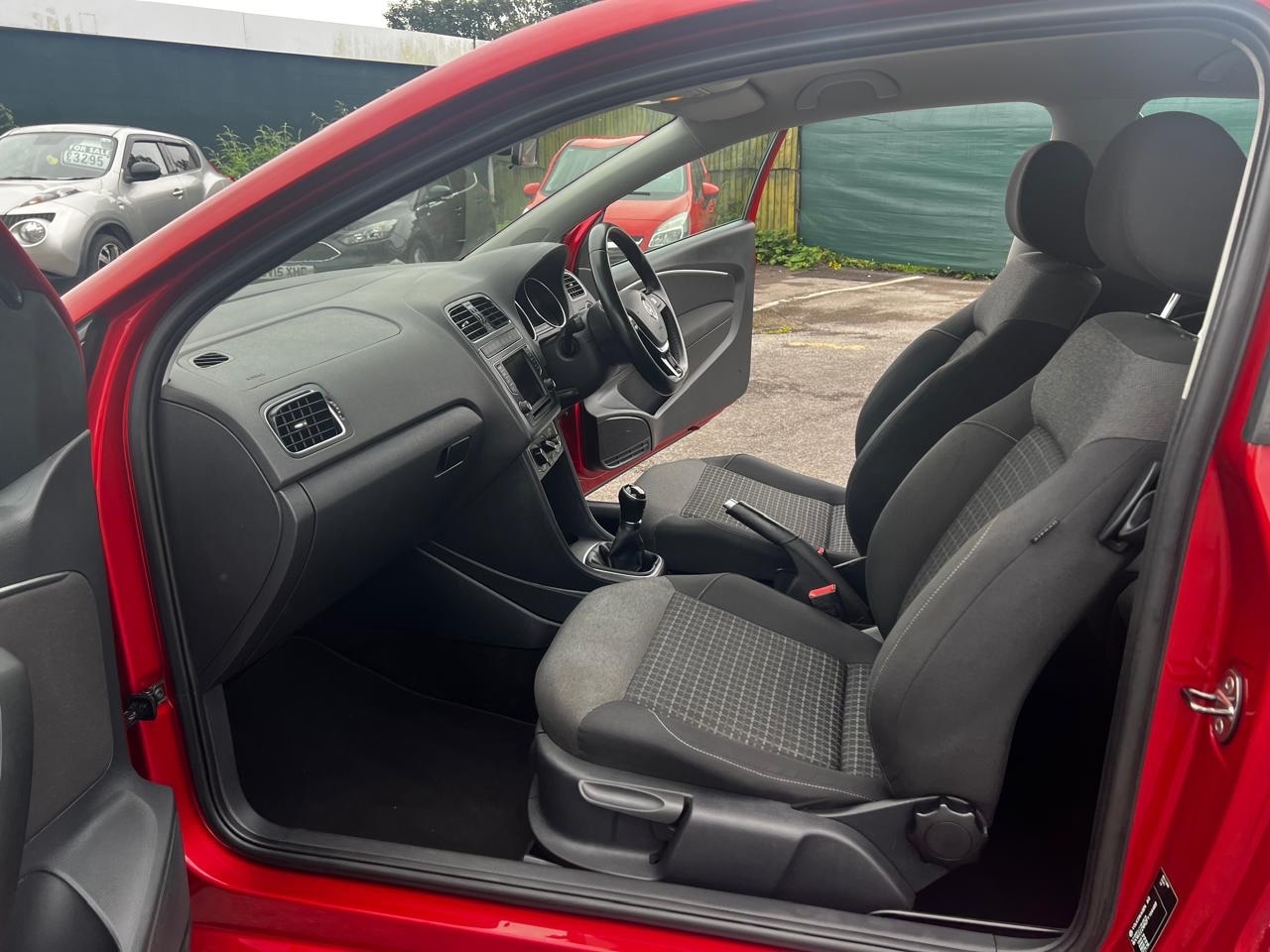 Used Volkswagen Polo 2014 for sale - 76340670: Photo 9