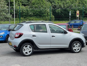 Used Dacia Sandero Stepway 2016 for sale - 79320949: Photo