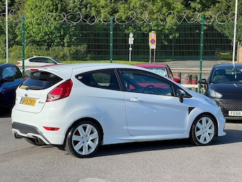 Used Ford Fiesta 2015 for sale - 78873266: Photo