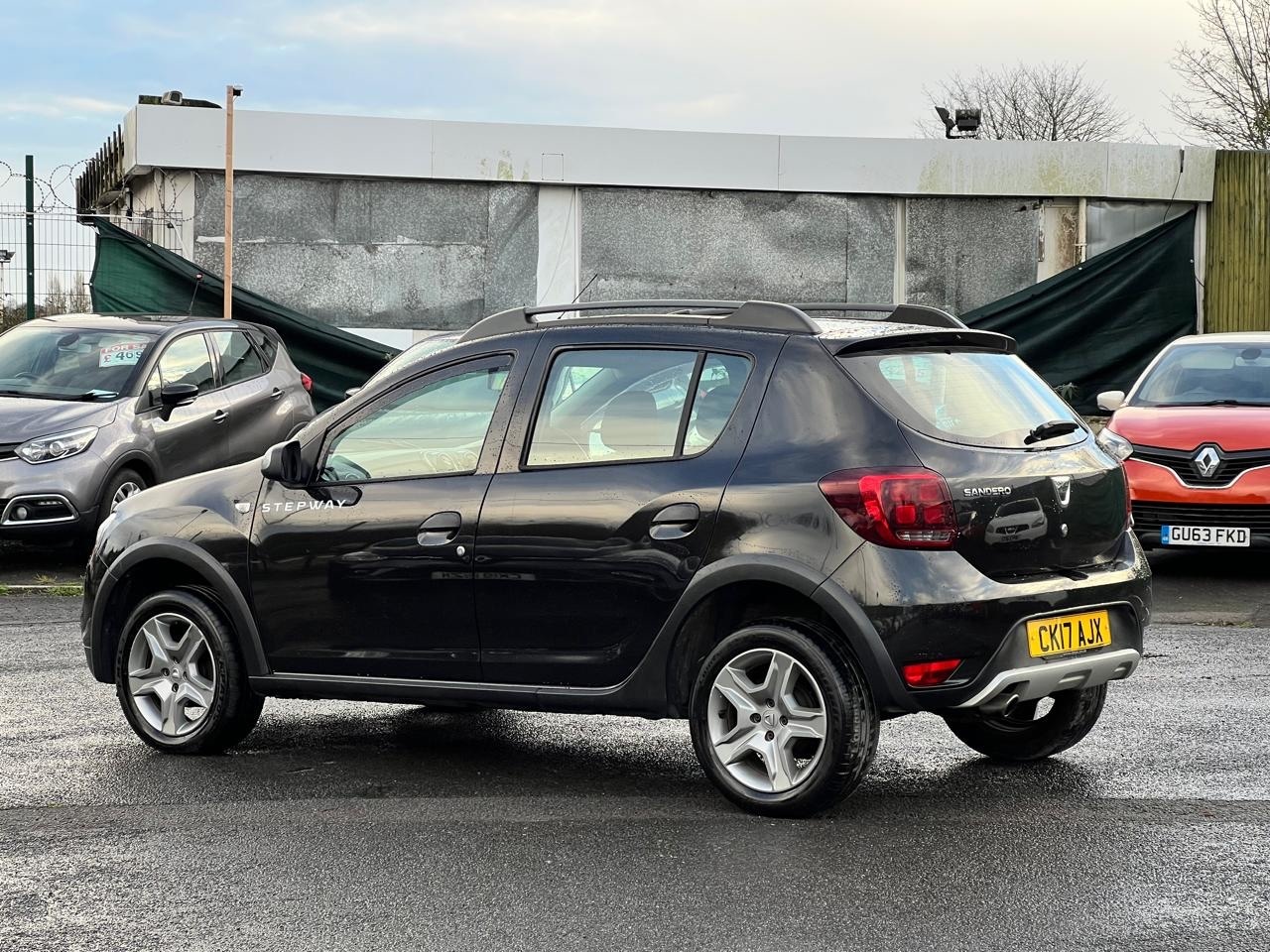 Used Dacia Sandero Stepway 2017 for sale - 77450805: Photo 8