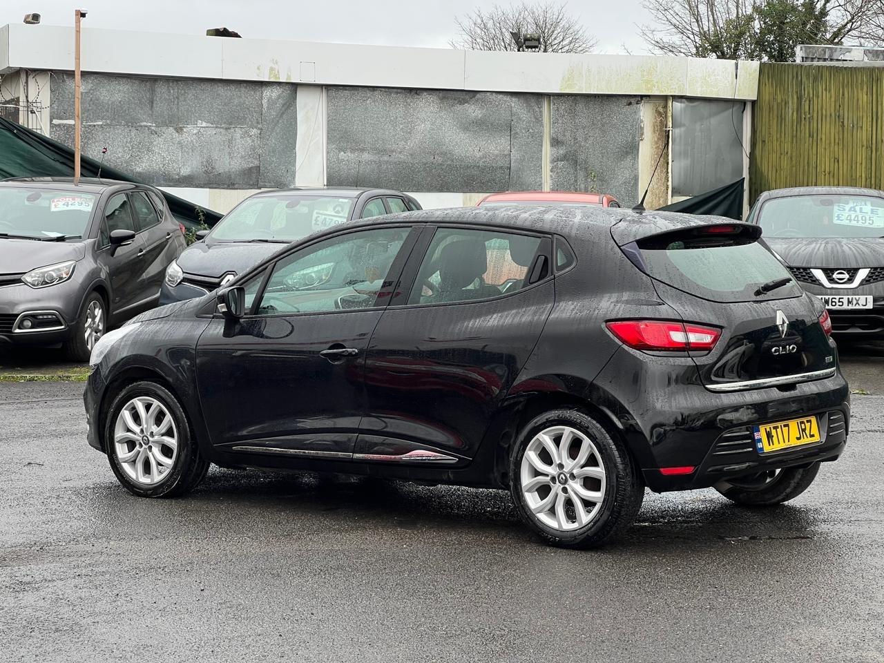 Used Renault Clio 2017 for sale - 77516289: Photo 10