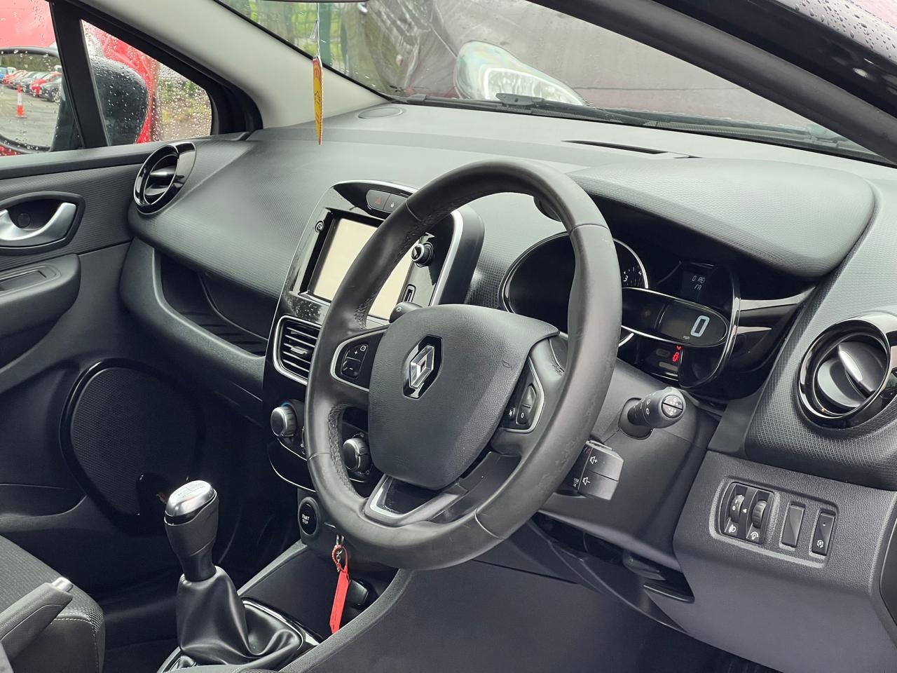 Used Renault Clio 2017 for sale - 77516289: Photo 14