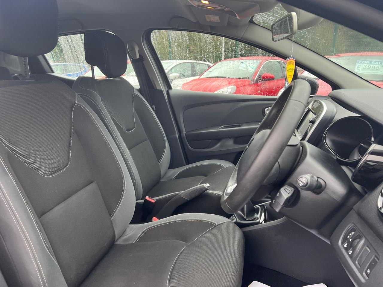 Used Renault Clio 2017 for sale - 77516289: Photo 15