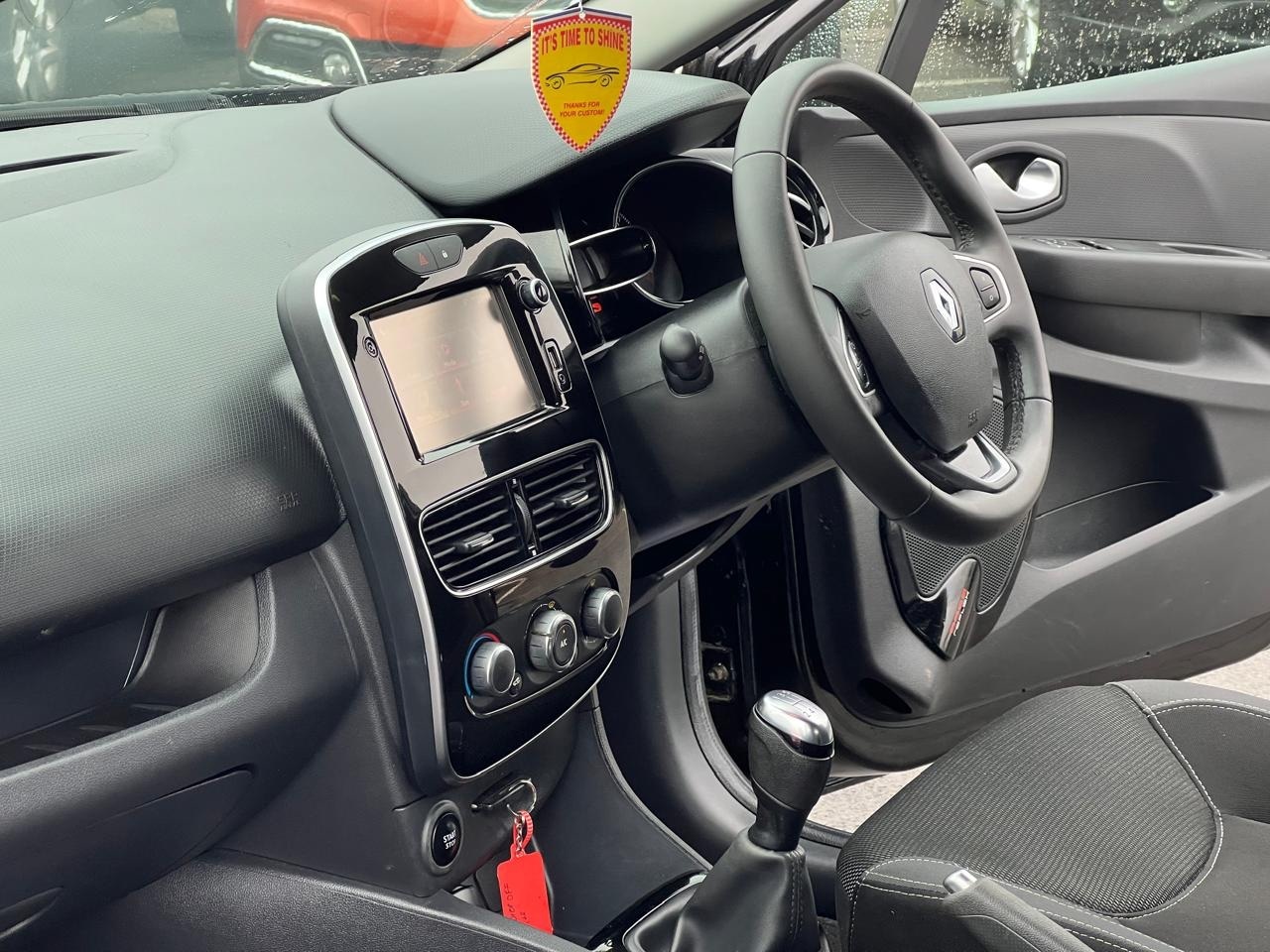 Used Renault Clio 2017 for sale - 77516289: Photo 17