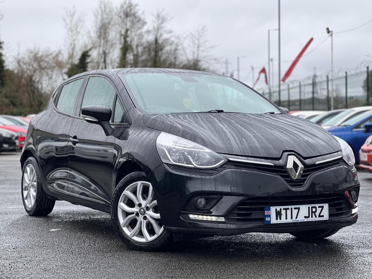 Used Renault Clio 2017 for sale - 77516289: Photo 2