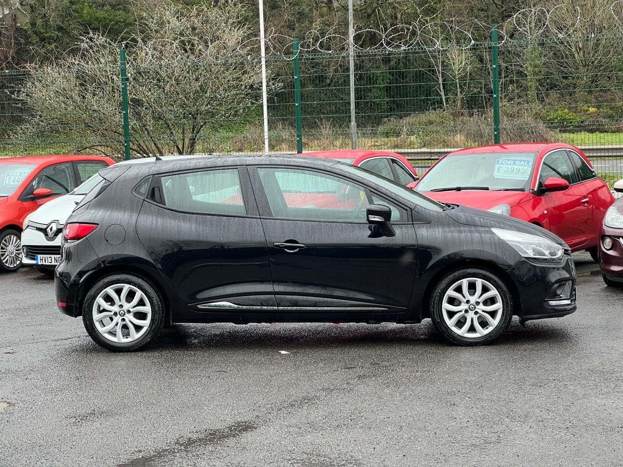Used Renault Clio 2017 for sale - 77516289: Photo 4