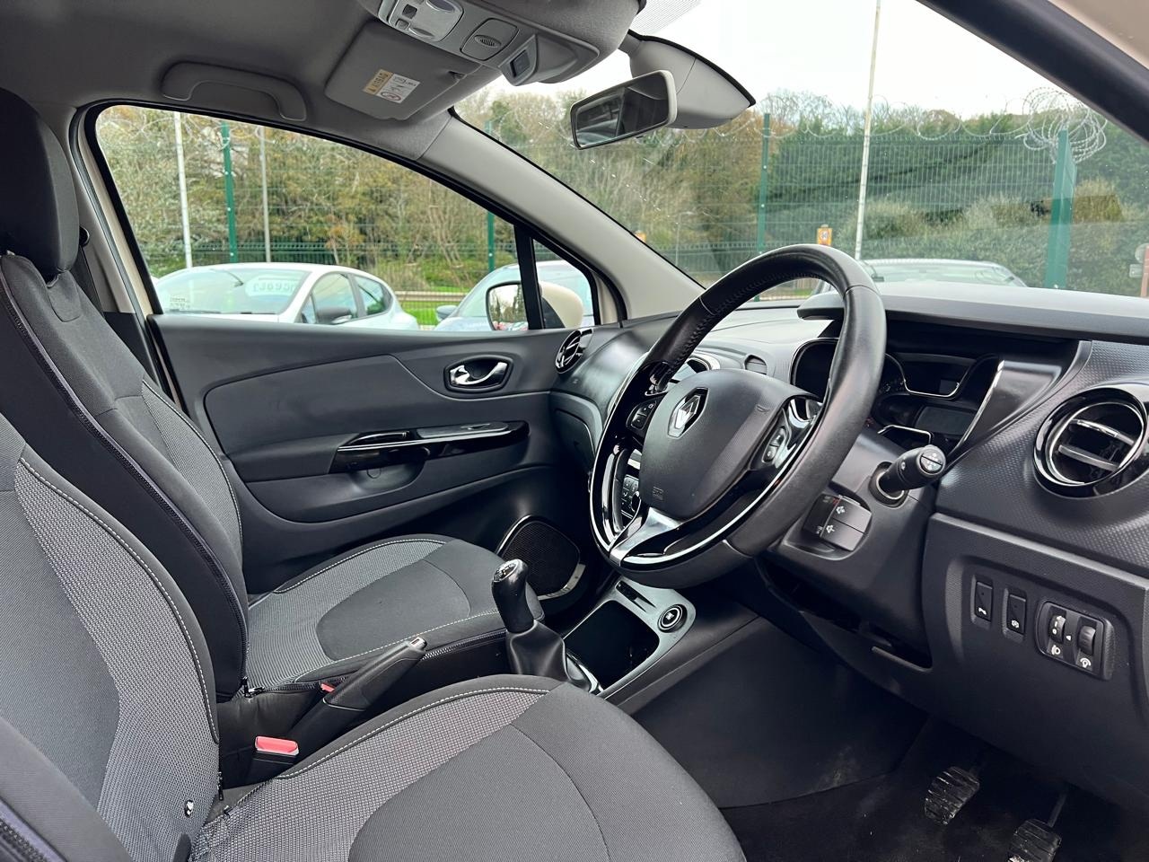 Used Renault Captur 2014 for sale - 76969437: Photo 10