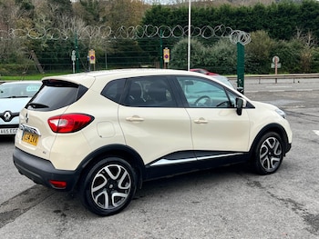 Used Renault Captur 2014 for sale - 76969437: Photo
