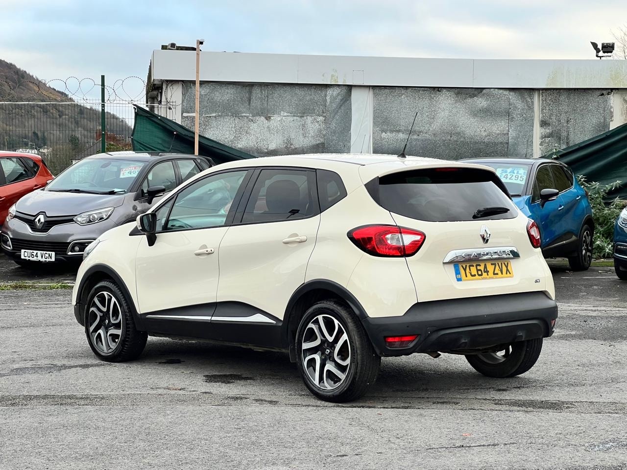 Used Renault Captur 2014 for sale - 76969437: Photo 6