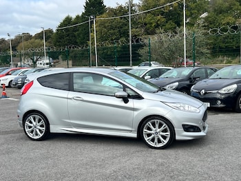 Used Ford Fiesta 2016 for sale - 76233855: Photo 2
