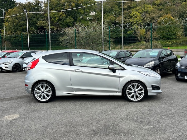 Used Ford Fiesta 2016 for sale - 76233855: Photo 3