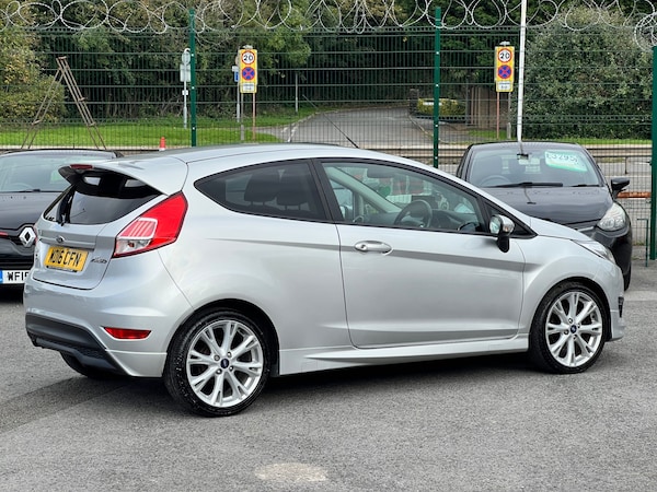 Used Ford Fiesta 2016 for sale - 76233855: Photo 4