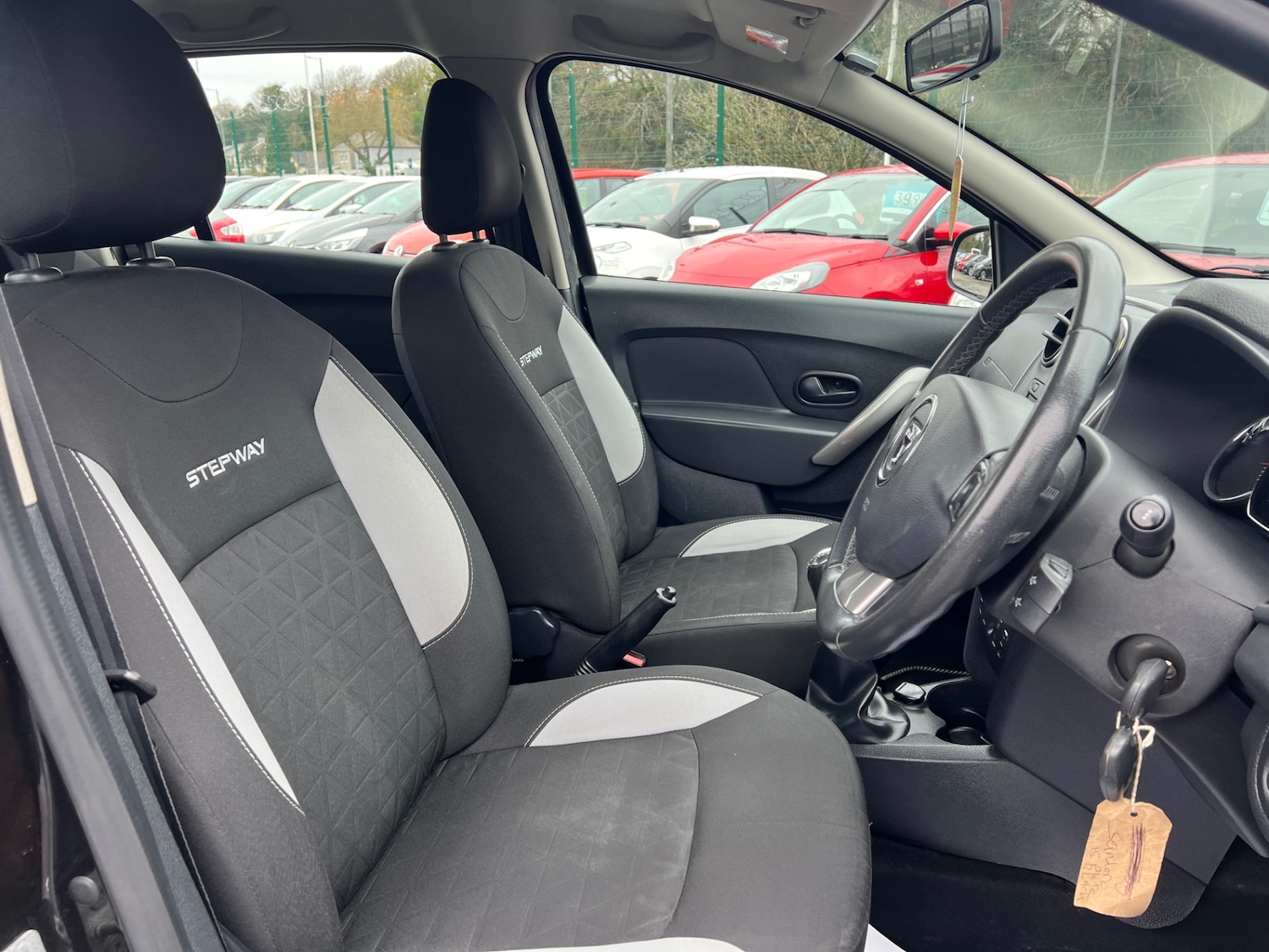 Used Dacia Sandero Stepway 2015 for sale - 77607216: Photo 12