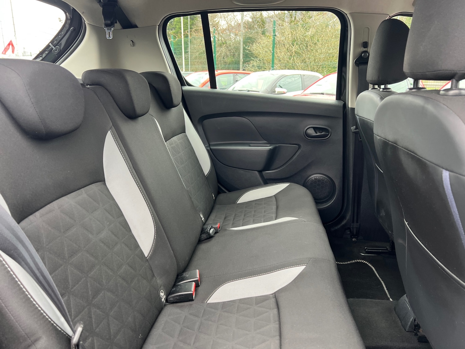 Used Dacia Sandero Stepway 2015 for sale - 77607216: Photo 14