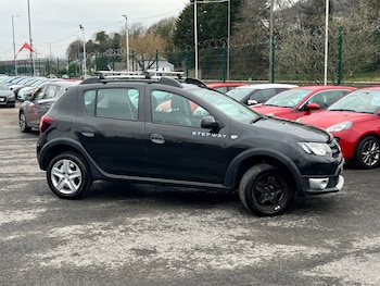 Used Dacia Sandero Stepway 2015 for sale - 77607216: Photo
