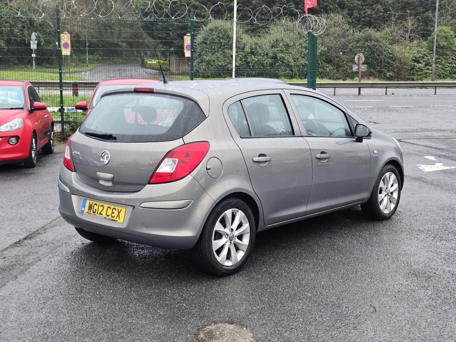 Used Vauxhall Corsa 2012 for sale - 78015618: Photo 4