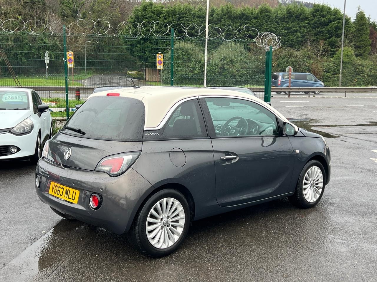 Used Vauxhall ADAM 2013 for sale - 76969825: Photo 5