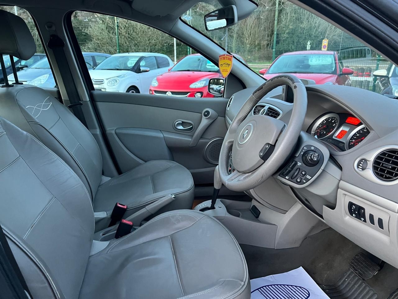 Used Renault Clio 2009 for sale - 77789693: Photo 11