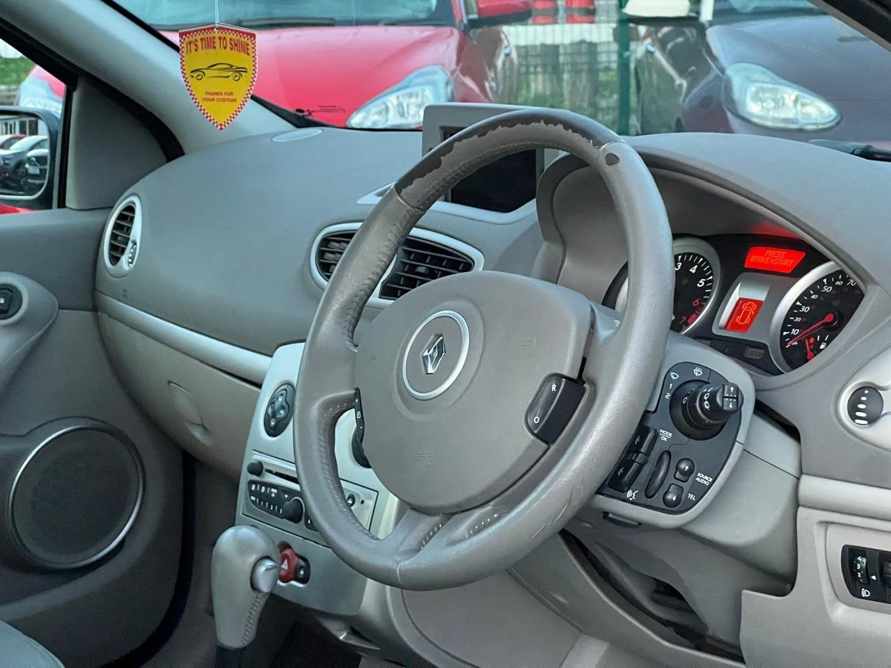 Used Renault Clio 2009 for sale - 77789693: Photo 12