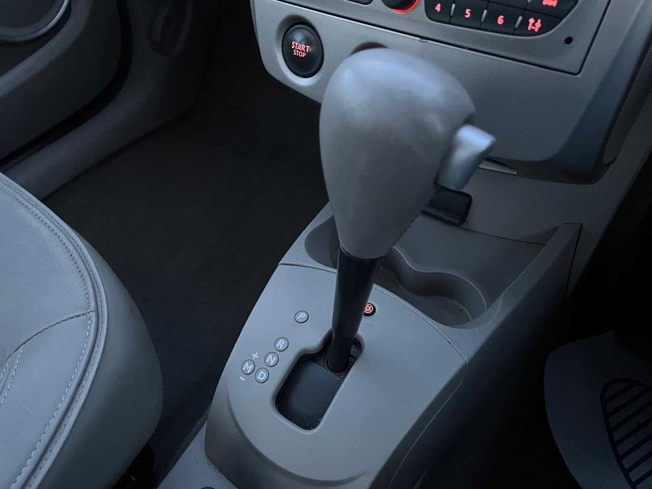 Used Renault Clio 2009 for sale - 77789693: Photo 19