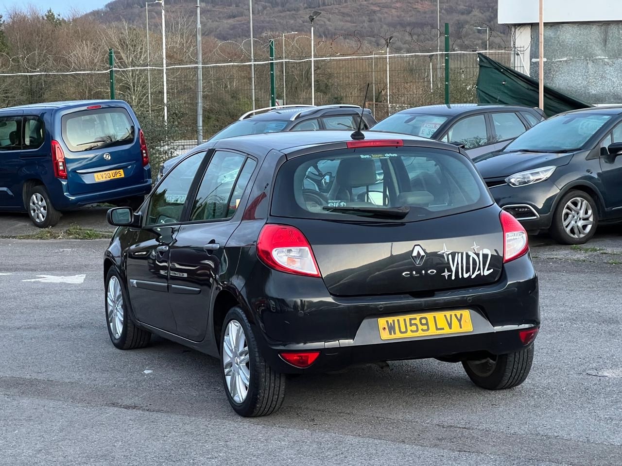 Used Renault Clio 2009 for sale - 77789693: Photo 8