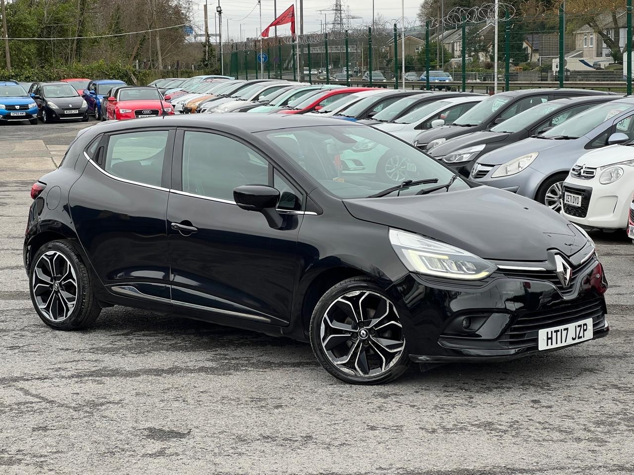 Used Renault Clio 2017 for sale - 77775251: Photo 3