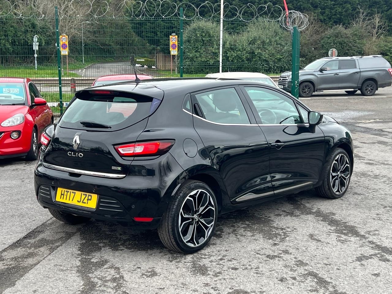 Used Renault Clio 2017 for sale - 77775251: Photo 7