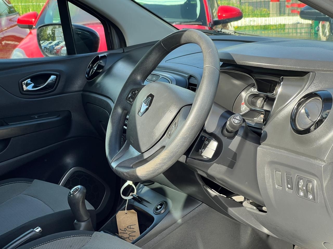 Used Renault Captur 2016 for sale - 78223232: Photo 15