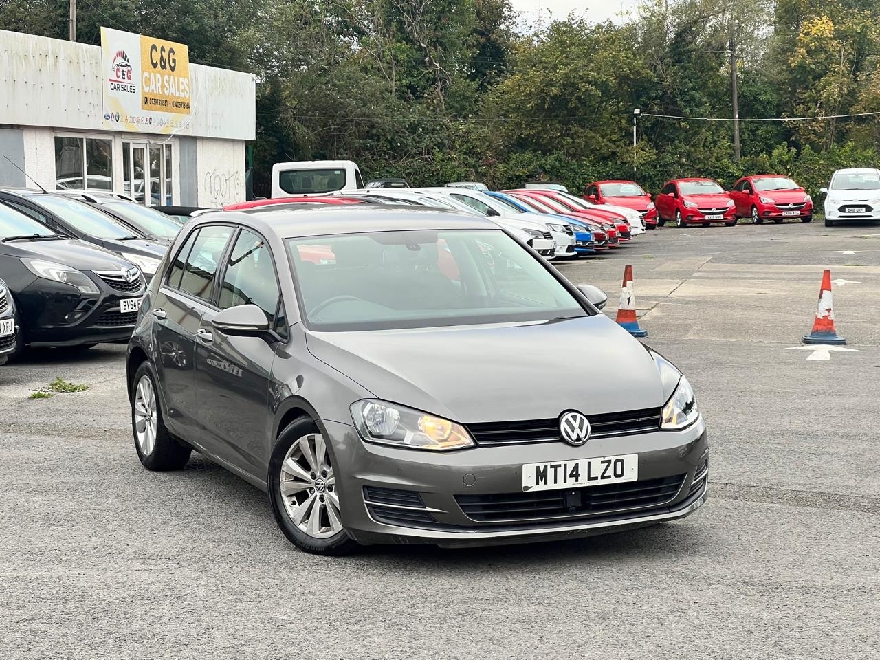 Used Volkswagen Golf 2014 for sale - 76877888: Photo 2
