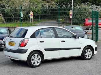 Used Kia Rio 2009 for sale - 76242996: Photo 4