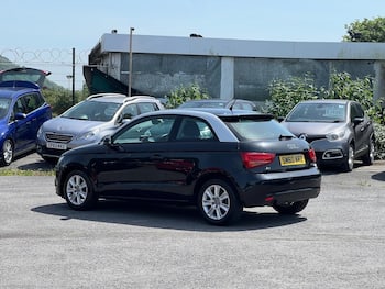 Used Audi A1 2011 for sale - 79801621: Photo