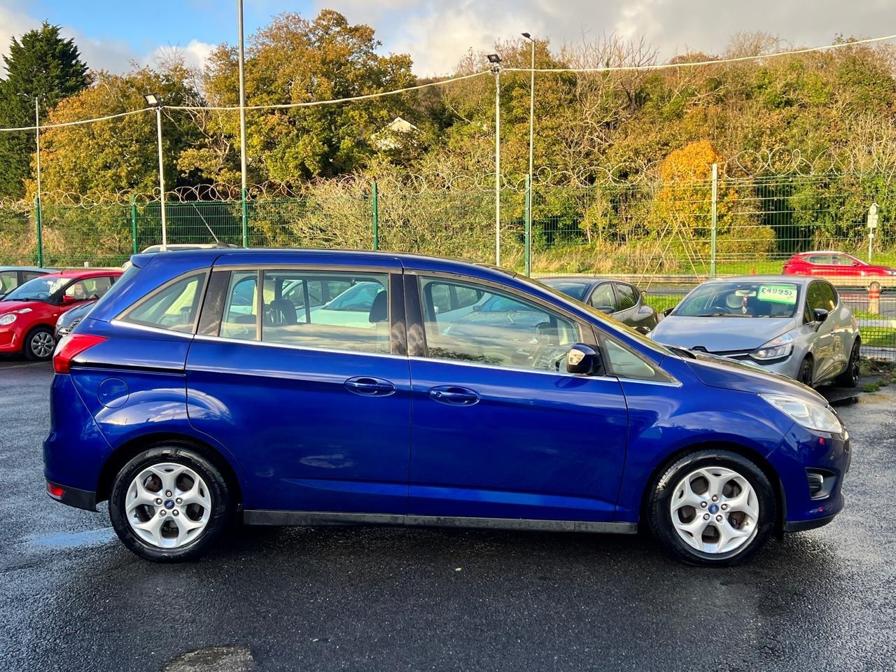 Used Ford Grand C-Max 2015 for sale - 76403199: Photo 3