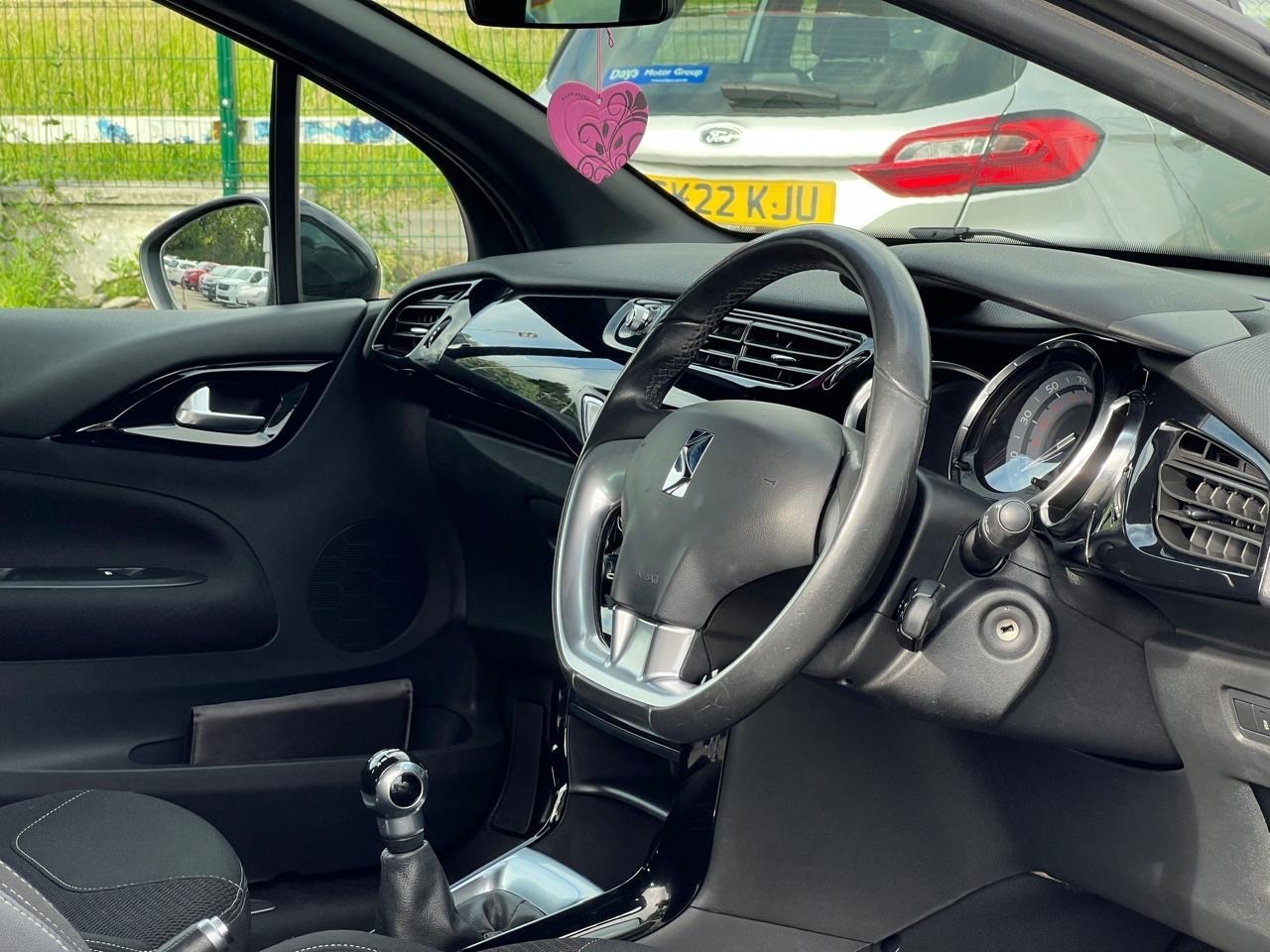 Used Citroen DS3 2014 for sale - 76969834: Photo 11