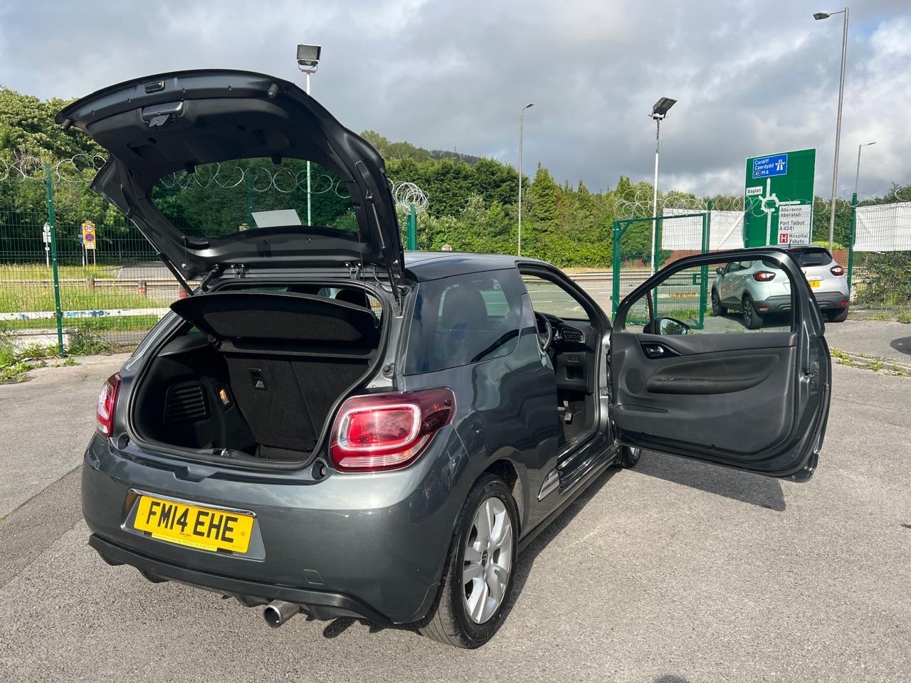 Used Citroen DS3 2014 for sale - 76969834: Photo 17