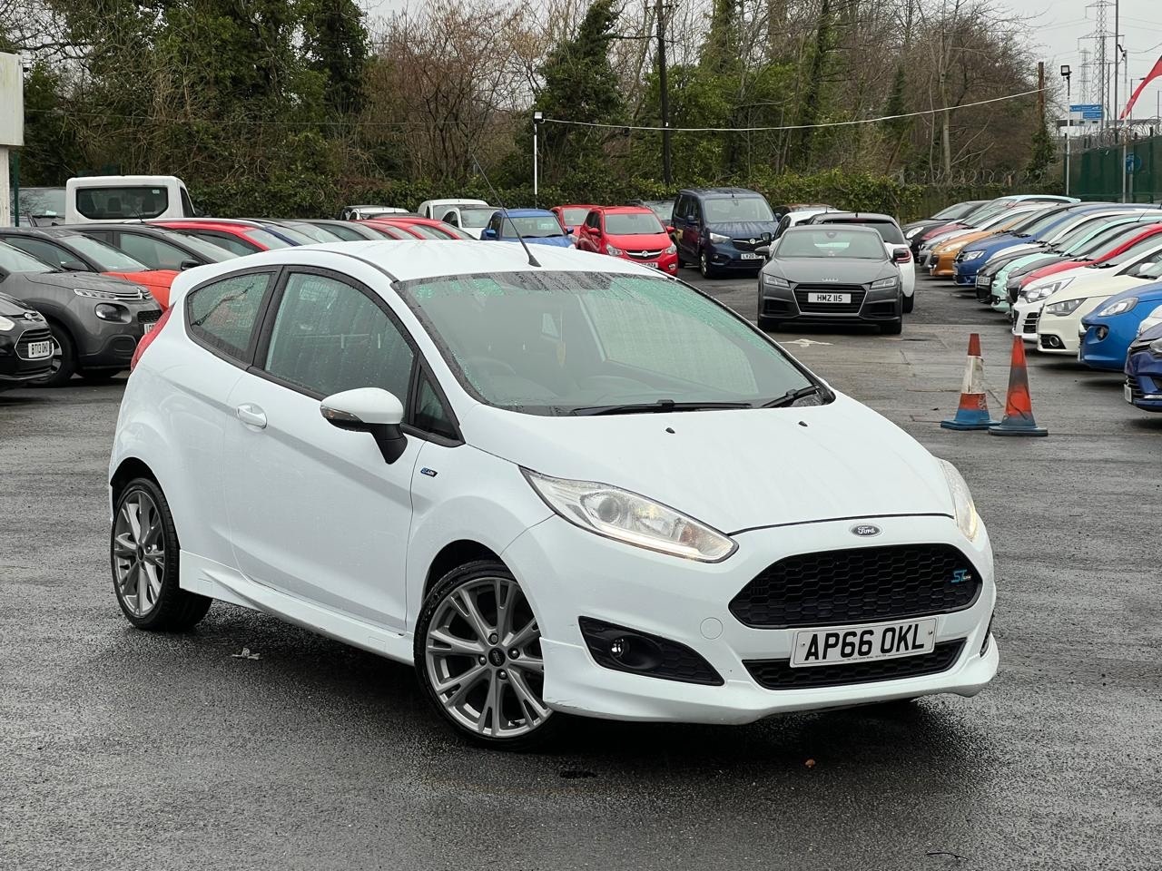 Used Ford Fiesta 2016 for sale - 77505978: Photo 2