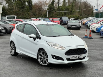 Used Ford Fiesta 2016 for sale - 77505978: Photo