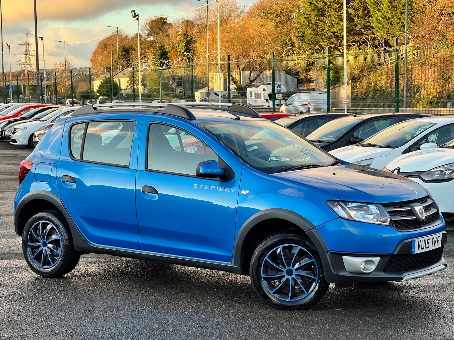 Used Dacia Sandero Stepway 2015 for sale - 76666292: Photo 2