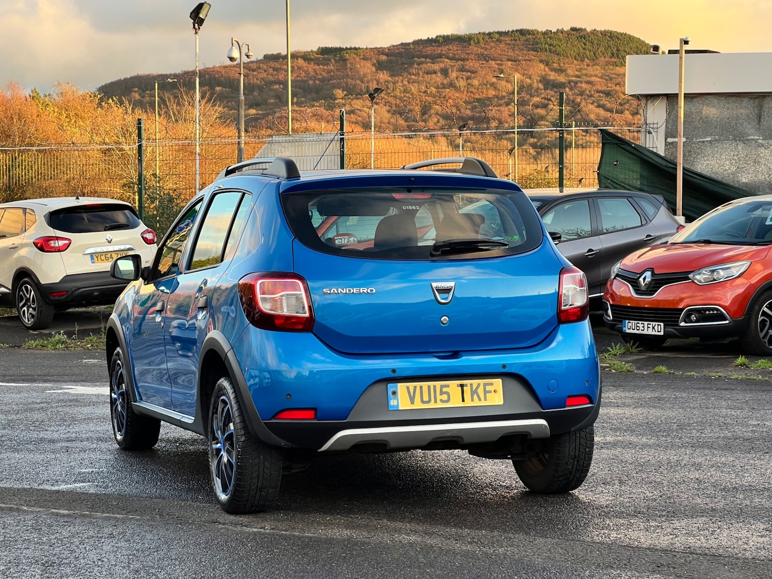 Used Dacia Sandero Stepway 2015 for sale - 76666292: Photo 6