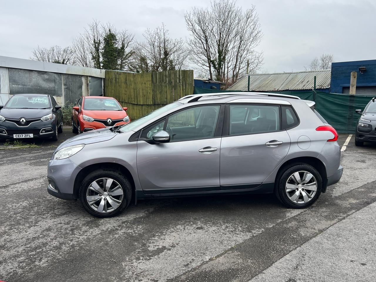 Used Peugeot 2008 2014 for sale - 77616476: Photo 10