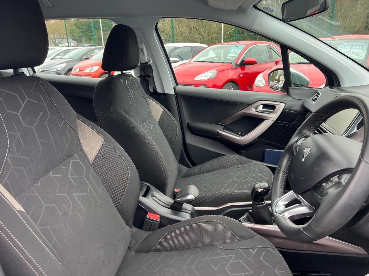 Used Peugeot 2008 2014 for sale - 77616476: Photo 12