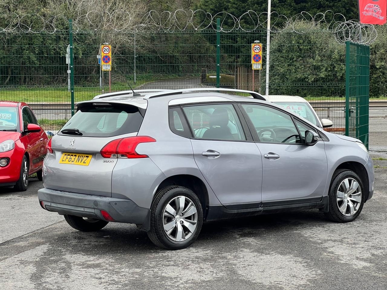Used Peugeot 2008 2014 for sale - 77616476: Photo 5