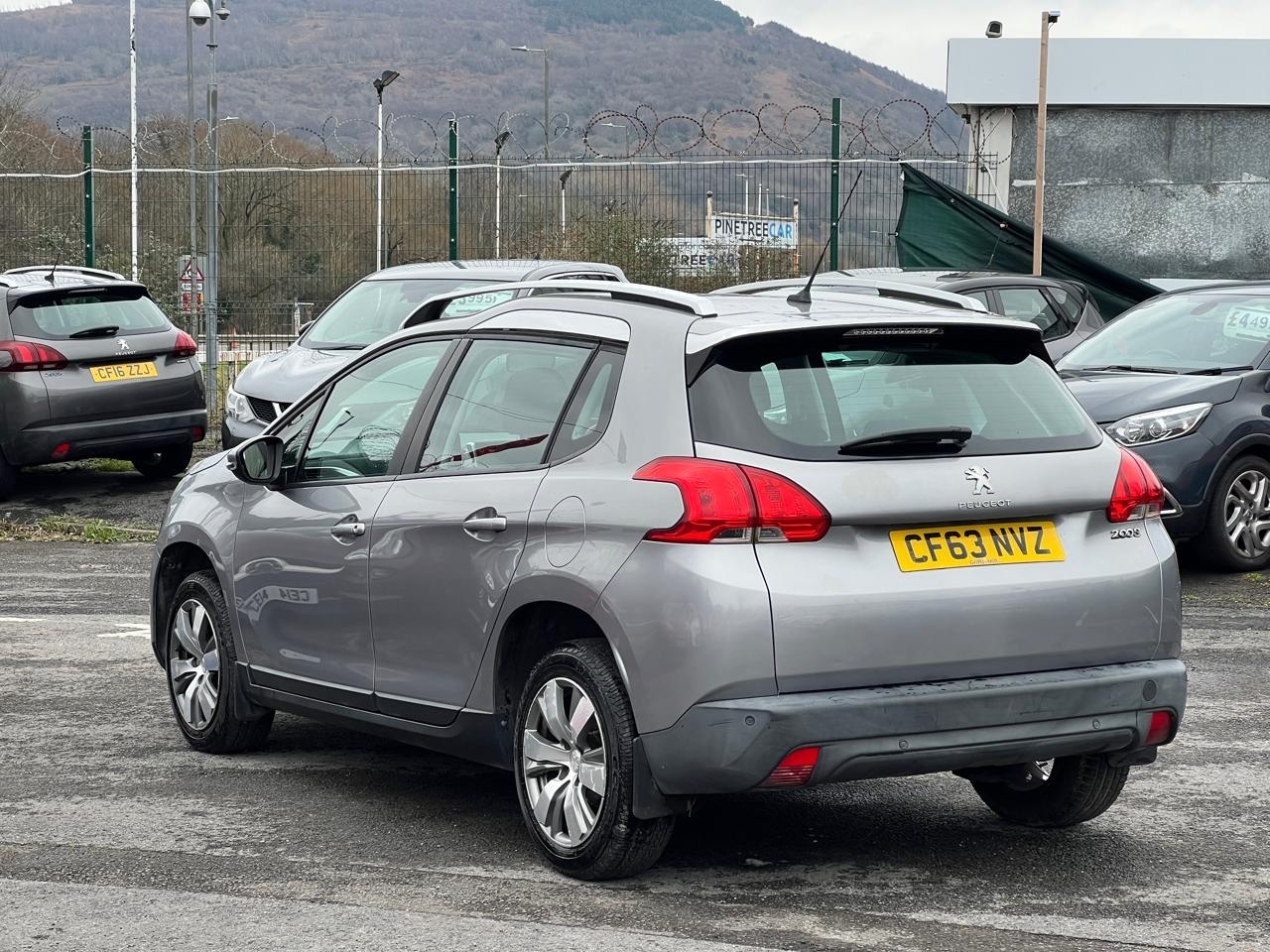 Used Peugeot 2008 2014 for sale - 77616476: Photo 8