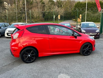 Used Ford Fiesta 2015 for sale - 77715161: Photo