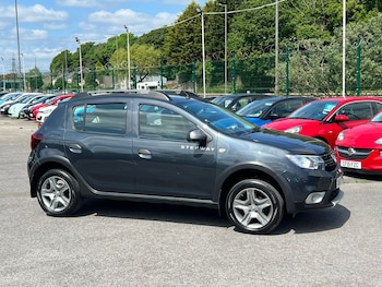 Used Dacia Sandero Stepway 2018 for sale - 79125389: Photo