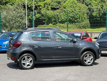 Used Dacia Sandero Stepway 2018 for sale - 79125389: Photo