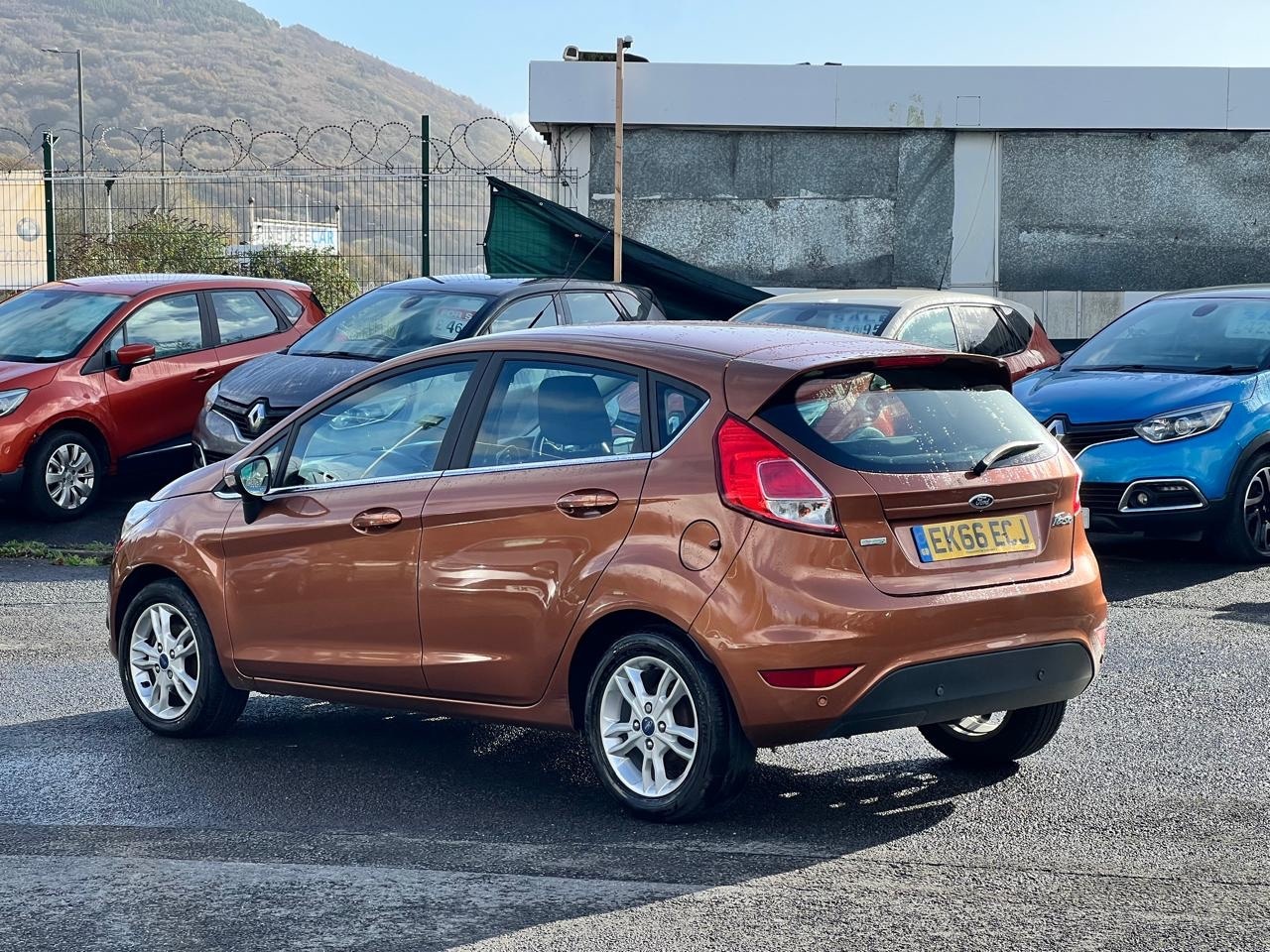 Used Ford Fiesta 2016 for sale - 76526543: Photo 7
