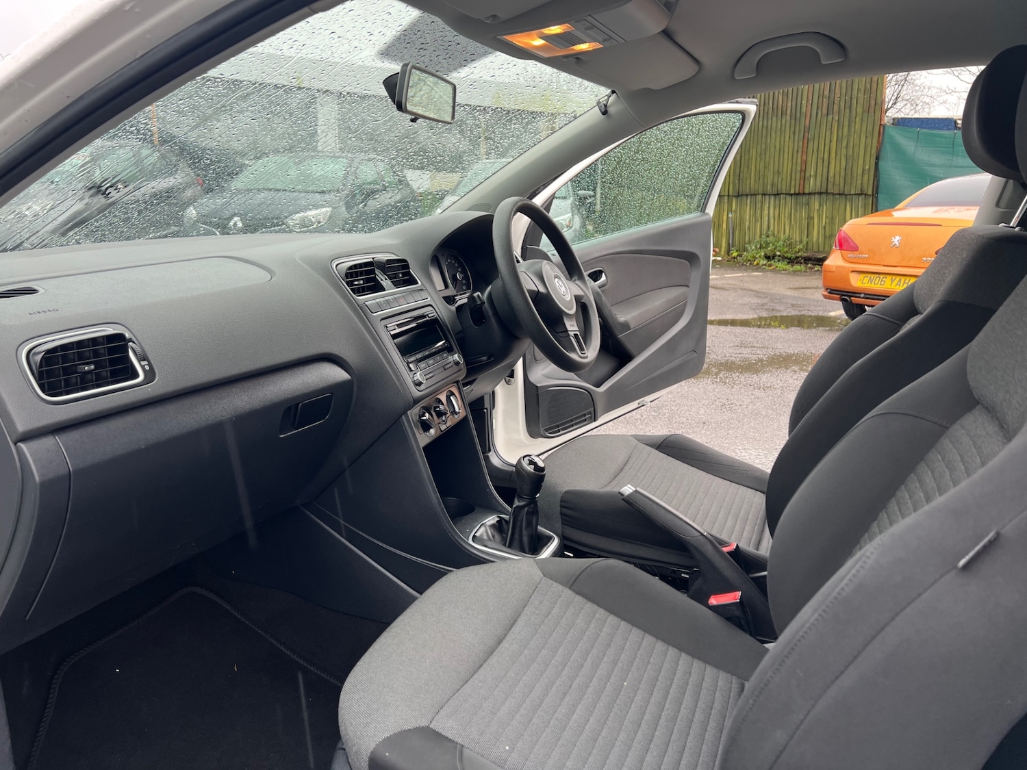 Used Volkswagen Polo 2013 for sale - 76948529: Photo 16